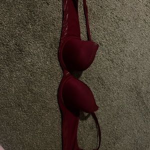 Body by Victoria’s Secret lightly lined bra 34b